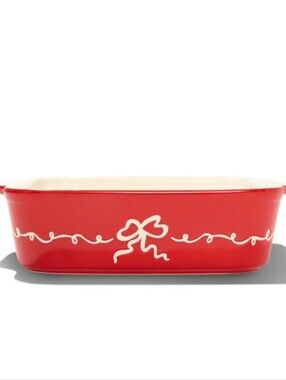 Round House Ceramic Baking Dish NWT